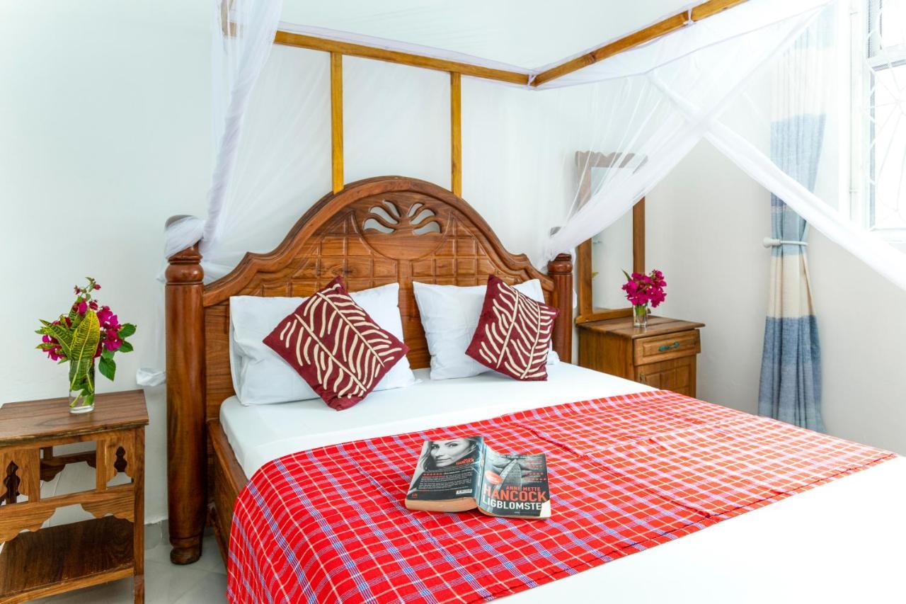 Uroa Beach Lodge Zewnętrze zdjęcie