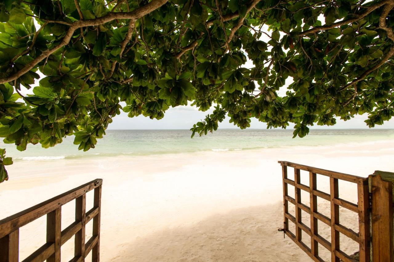 Uroa Beach Lodge Zewnętrze zdjęcie