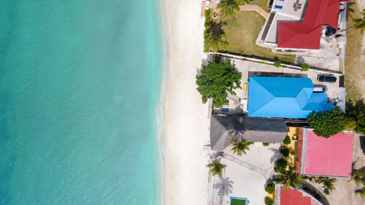 Uroa Beach Lodge Zewnętrze zdjęcie